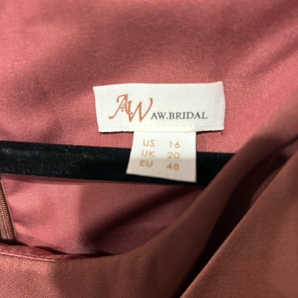 Elegant Rust Maxi Dress with Draped Detail - Picture 2 of 3